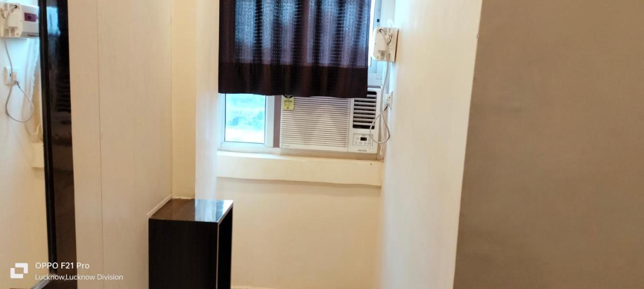 Hotel Kbs Lakhnau Kültér fotó